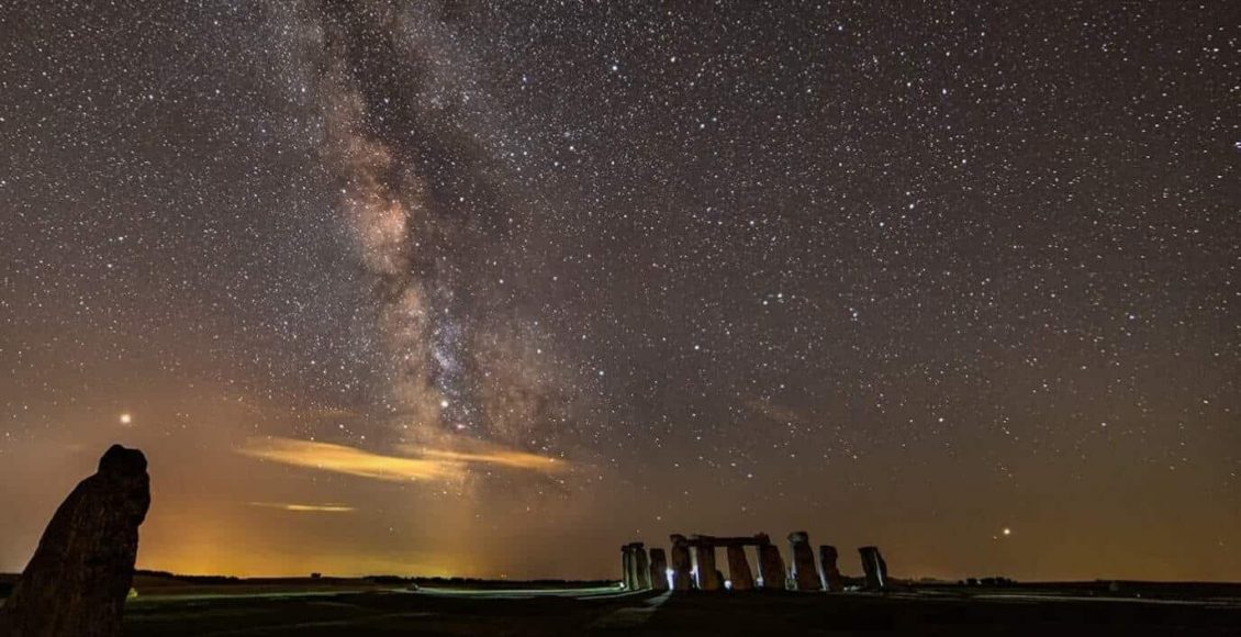 PerseidMeteor Yağmuru - Stonehenge ve Samanyolu Galaksisi