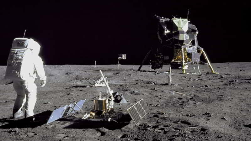 Apollo 11 Ay Yüzeyinde