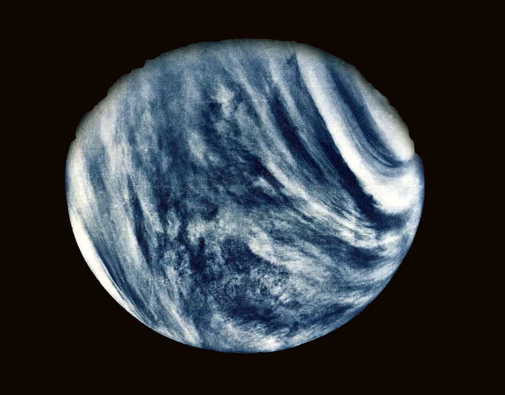 Mariner 10 tarafından çekilen Venüs'ün ultraviyole görüntüsü
